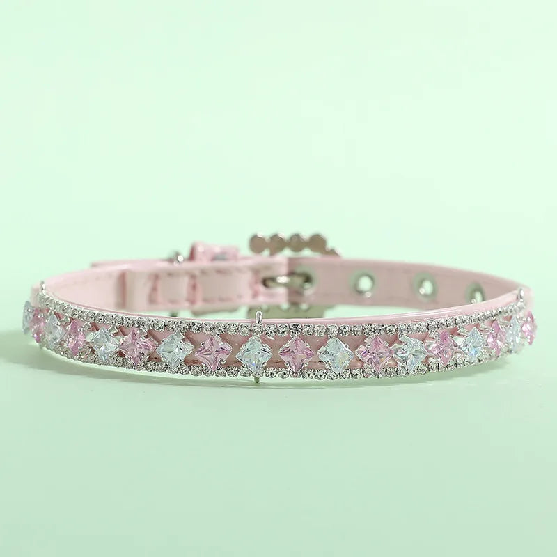 Dog Cat Pearl Collars with Crystal Rhinestone Pearl Cat Necklace Adjustable PU Leather Neck Strap for Small Dogs Cat Accessories